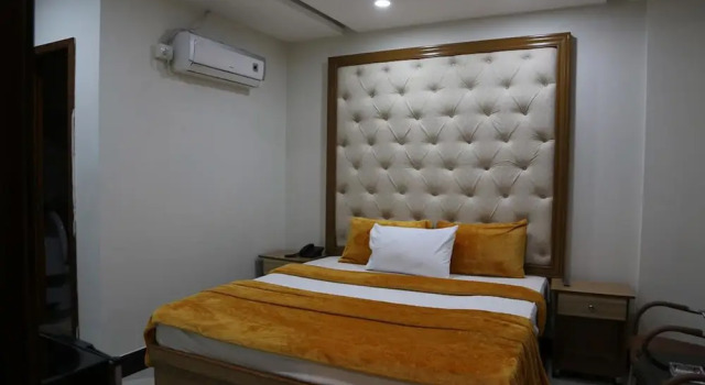 Номер Standard с балконом Hotel Shanghai