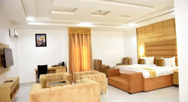 Номер Business Immaculate Excellence Luxury Hotel