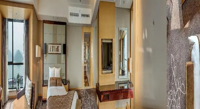 Люкс с видом на реку Crowne Plaza Yichang by IHG