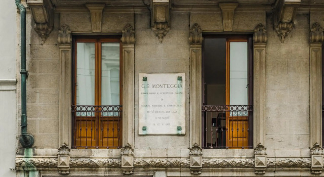 Ca Monteggia Guest House, Забронировать Отель Отели Милана с парковкой, рядом с Театр Пикколо, Парковка