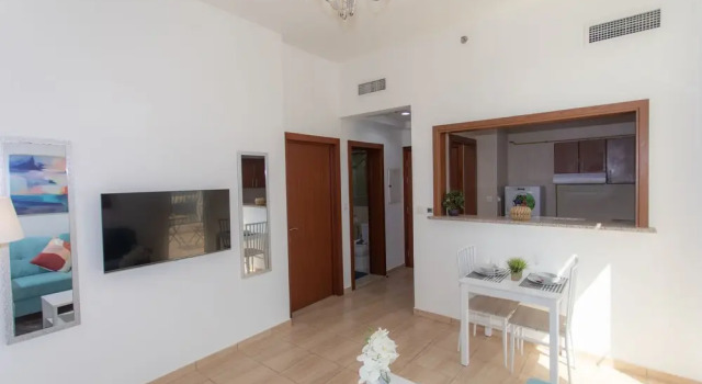Top-notch apt with bird’s eye city views