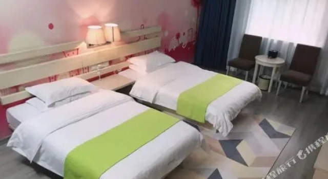 Lijing Holiday Hotel