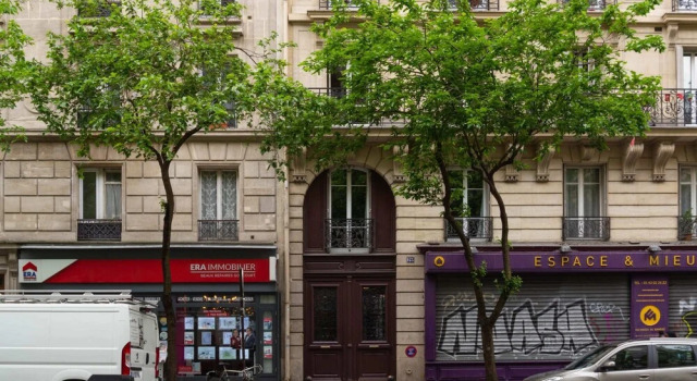 Typical Parisian Apartment Near "Le Palais des Glaces", Забронировать Апартаменты/квартира Париж Иль-де-Франс, рядом с Курон