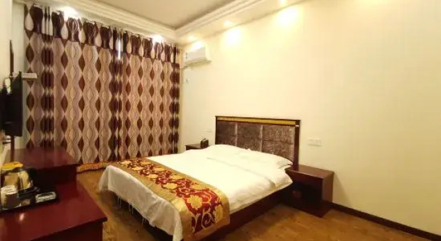 Qianyi Inn, Rezerwuj Hotel Yichang Hubei