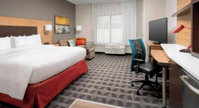Двухместный люкс TownePlace Suites by Marriott College Park