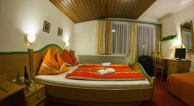 Schonmoosalm, Rezerwuj Hotel Hotele w Salzburg z parkingiem, Parking