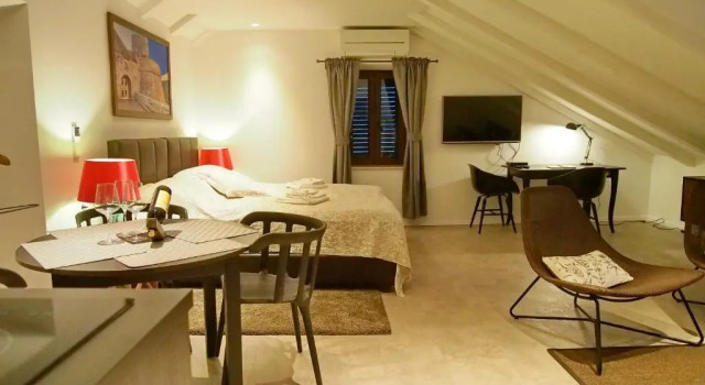 Студия Luxury Style Apartments