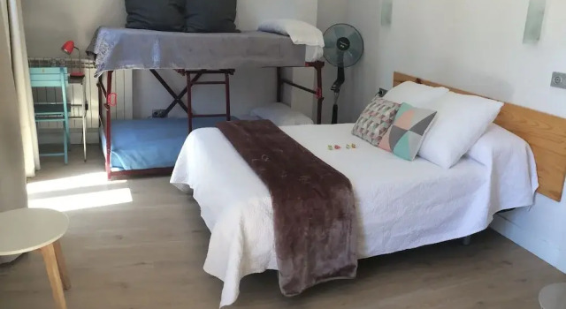 Четырёхместный семейный номер Standard Boulevard Roomss