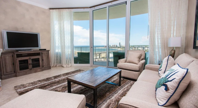 Two Bedroom Penthouse - Unit Crbph01, Prenota Hotel Hotel a Alabama con piscina, Piscina