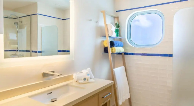 Двухместный номер Standard с видом на залив Harbor Club St Lucia, Curio Collection by Hilton