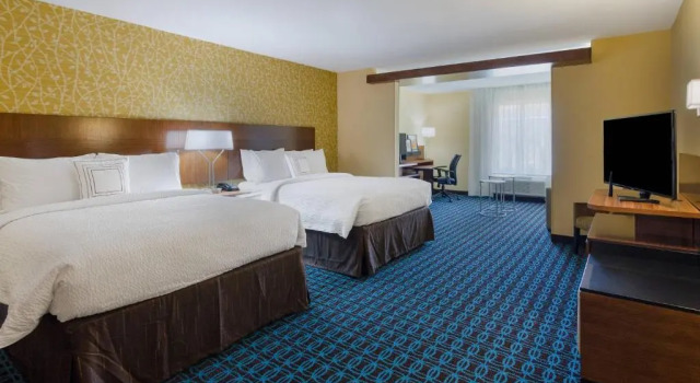 Двухместный люкс с видом на горы Fairfield Inn & Suites by Marriott Abingdon