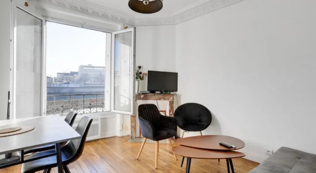 Appartement meublé quai de Seine
