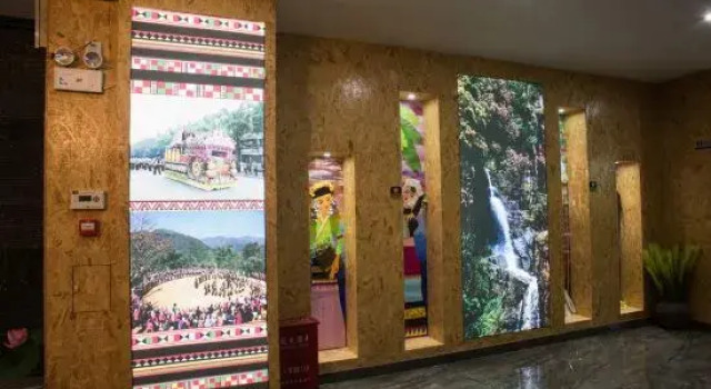 Lancang Chashan Spring Rain Hotel, Buchen Sie Hotel Lancang Yunnan