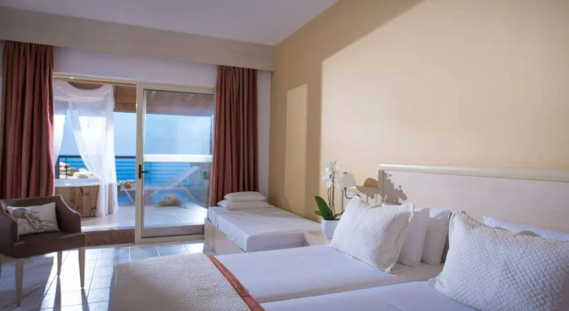 Двухместный номер Executive с видом на море Blue Bay Resort Hotel