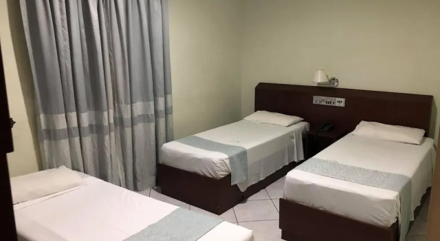 Номер Luxury David Plaza Hotel