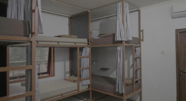 Кровать в общем номере Jero di Bisma Hostel