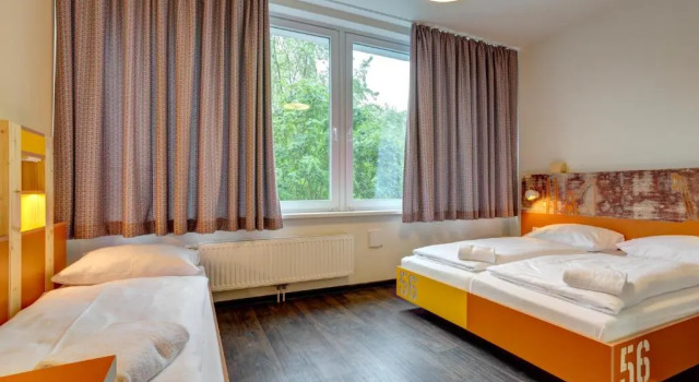 Трёхместный номер Standard MEININGER Hotel Hamburg City Center