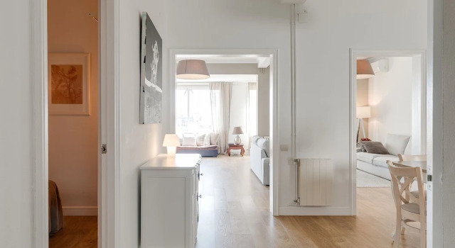 Look Barcelona Apartments, Забронировать Апартаменты/квартира Эшампле Барселона, рядом с Jove Regina Theatre