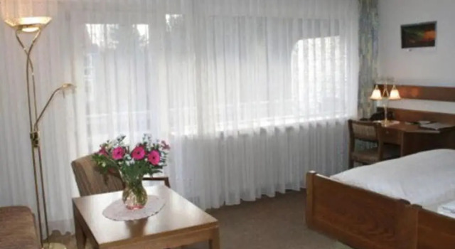 Hotel Markgraf, Забронировать Отель Бад-Беллинген Markgräflerland