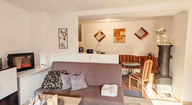 Апартаменты Familienwohnung für 3 mit Sauna, Pool & Terrasse - Famzi