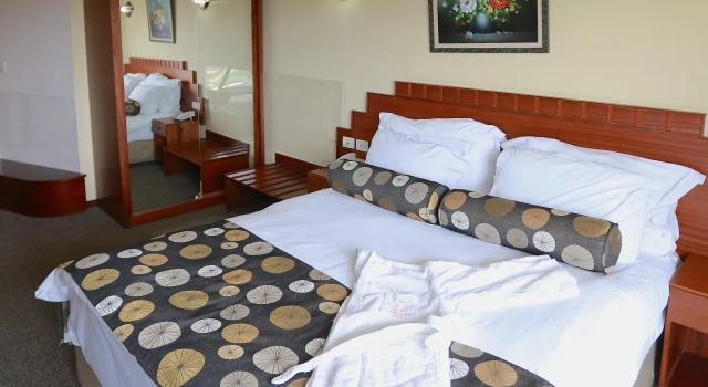 Royal Court Hotel, Boek Hotel Hotels in Ramallah met ontbijt, in de buurt van UNESCO Ramallah Office, Ontbijt