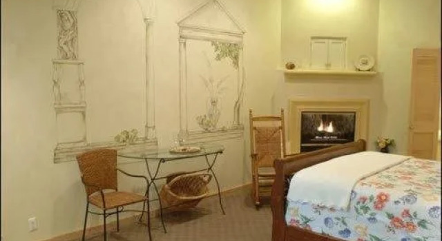 Petit Logis Inn