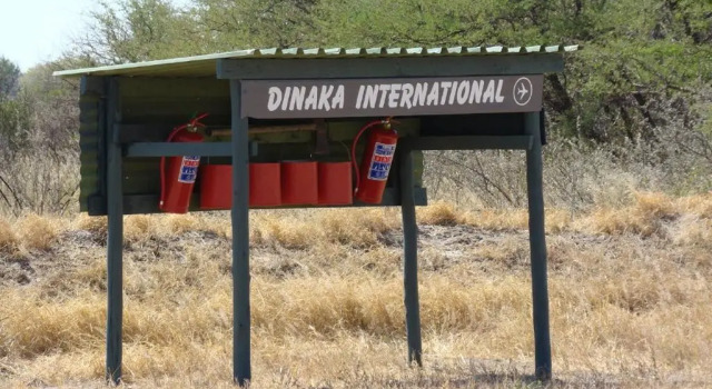 Dinaka Lodge, Rezerwuj Hotel Maun Ngamiland East