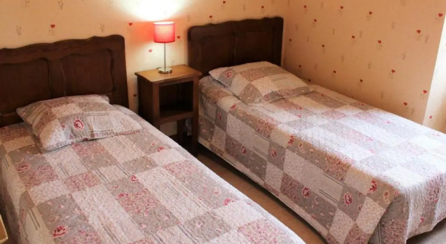 Gîte Cénac-et-Saint-Julien, 3 pièces, 4 personnes - FR-1-616-73, Prenota Hotel Hotel a Aquitania con parcheggio, Parcheggio