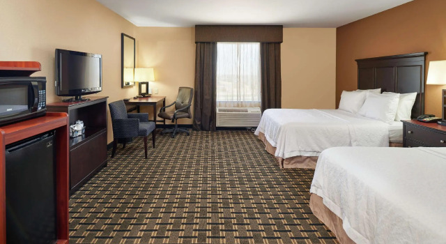 Четырёхместный номер Standard Hampton Inn Sweetwater