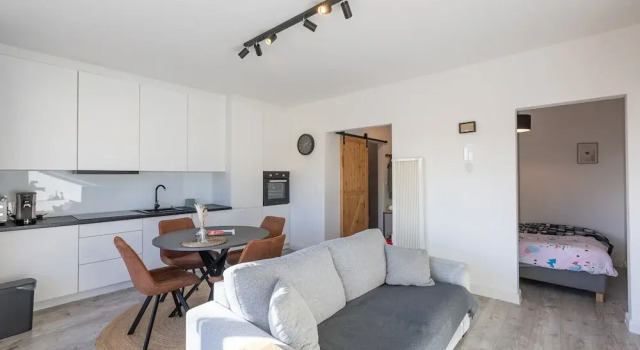 Modern Studio With Parking Space, Prenota Appartamento Hotel a Flanders con parcheggio, Parcheggio