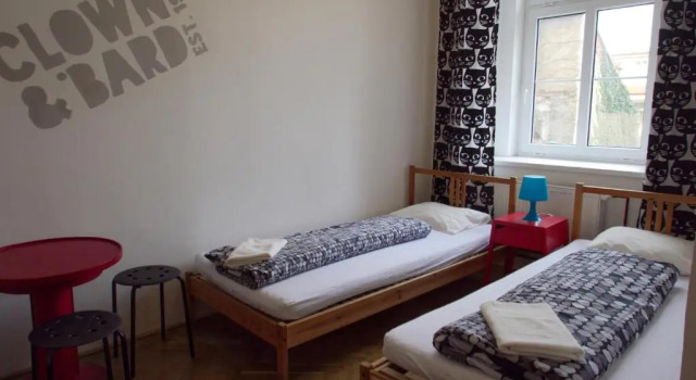 Standard Zimmer Clown and Bard Hostel
