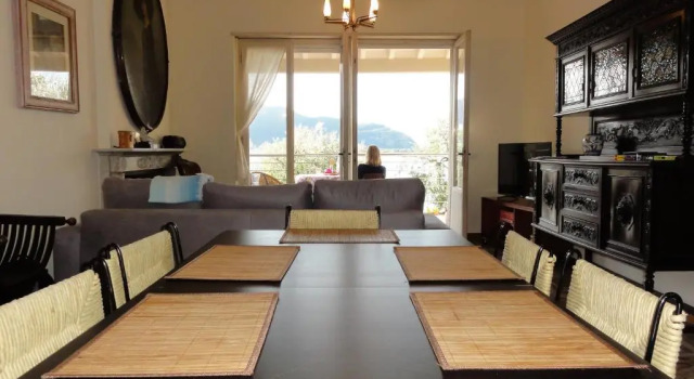 Freddy Holiday House, Book Hotel Hotels in Predore with Parking, Parking
