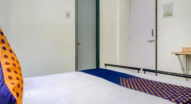 Vishwakarma Nivas by OYO Rooms