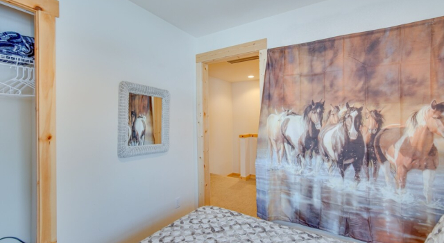Апартаменты Cozy Ronald Retreat w/ Community Amenities!