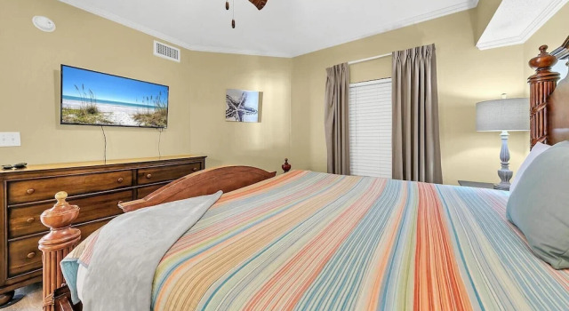 Majestic Beach Towers 1-301