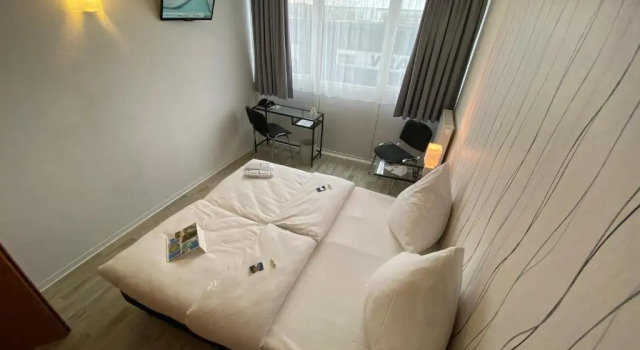 Двухместный номер Standard Отель BeeVillage Messehotel Hannover-Laatzen