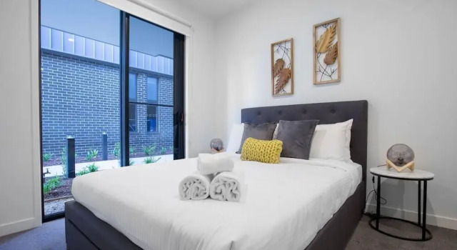 Вилла с 2 комнатами Elegant Stylish Living@mooneeponds Wifi/parking