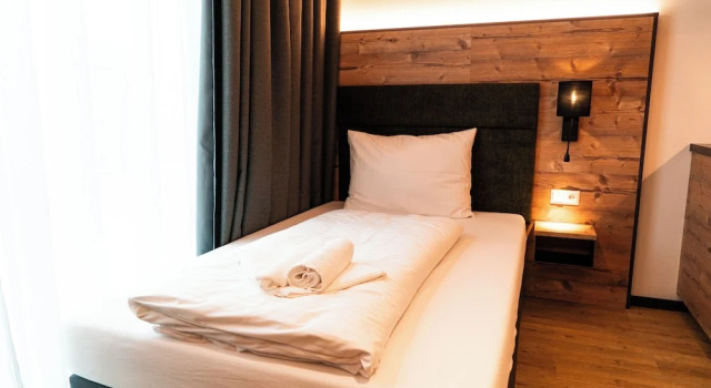 Одноместный номер Economy SEKRA Stadthotel