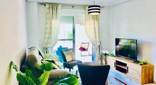 Leisure Joy Nueva Andalucia by Rafleys - Beautiful Newly Refurbished 2BR Garden Suite in Lorcrimar, Book Hotel Nueva Andalucia Andalusien