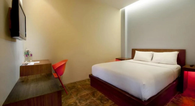 Plan B Hotel