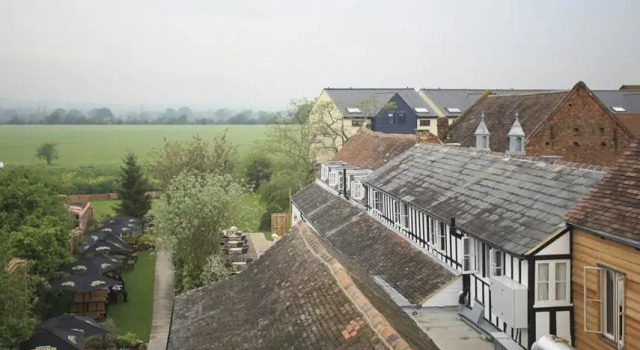 The Royal Hop Pole