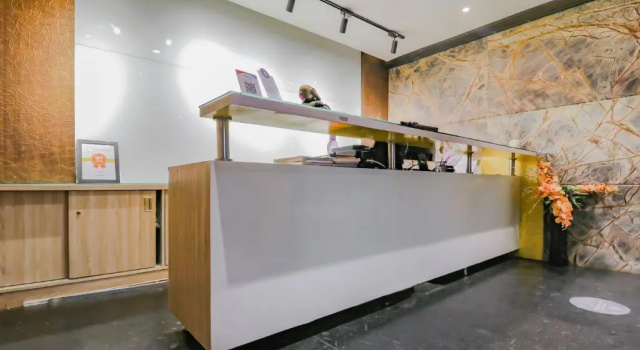 Capital O 78555 Royal Keys, Rezervovat Hotel Hotely v Bangalore s parkováním, Parkování