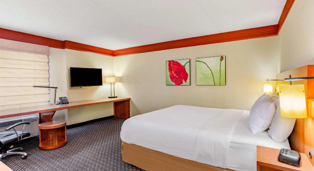 Двухместный номер Standard La Quinta by Wyndham Raleigh/Durham Southpoint