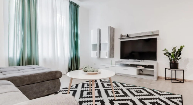 Riverside Family apartment in the center