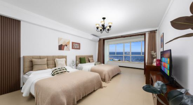 Шестиместный люкс с 2 комнатами с красивым видом из окна Qinhuangdao Yitu Jinhai'an Scenic Hotel (Nandaihe Xianluo Island)