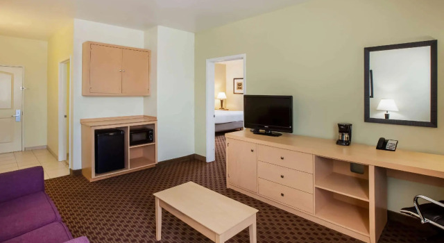 Двухместный люкс La Quinta by Wyndham Odessa North