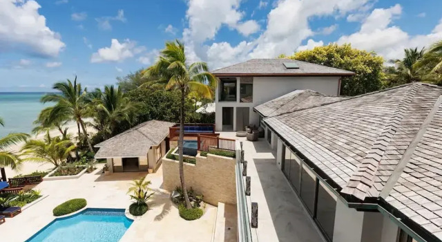 Newly Renovated Notos Cove Villa Property, Prenota Villa Cottage a Nassau, Cottage