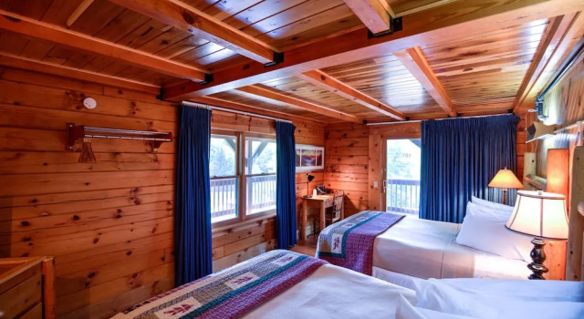Standard Vierer Zimmer mit Balkon Cliffview Resort