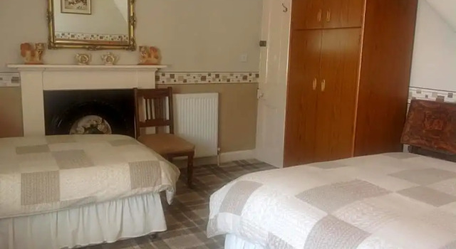 Strathcona Guesthouse