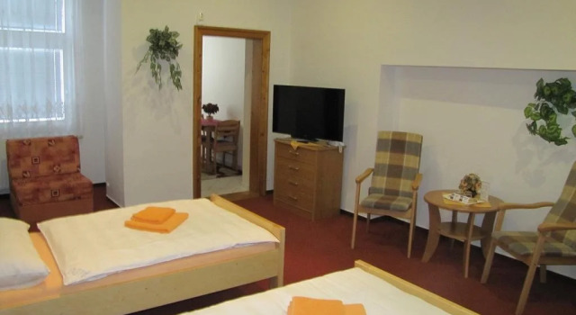 Penzion Aldo, Book Hotel Hoteller i Moravia-Silesia med parkering, Parkering